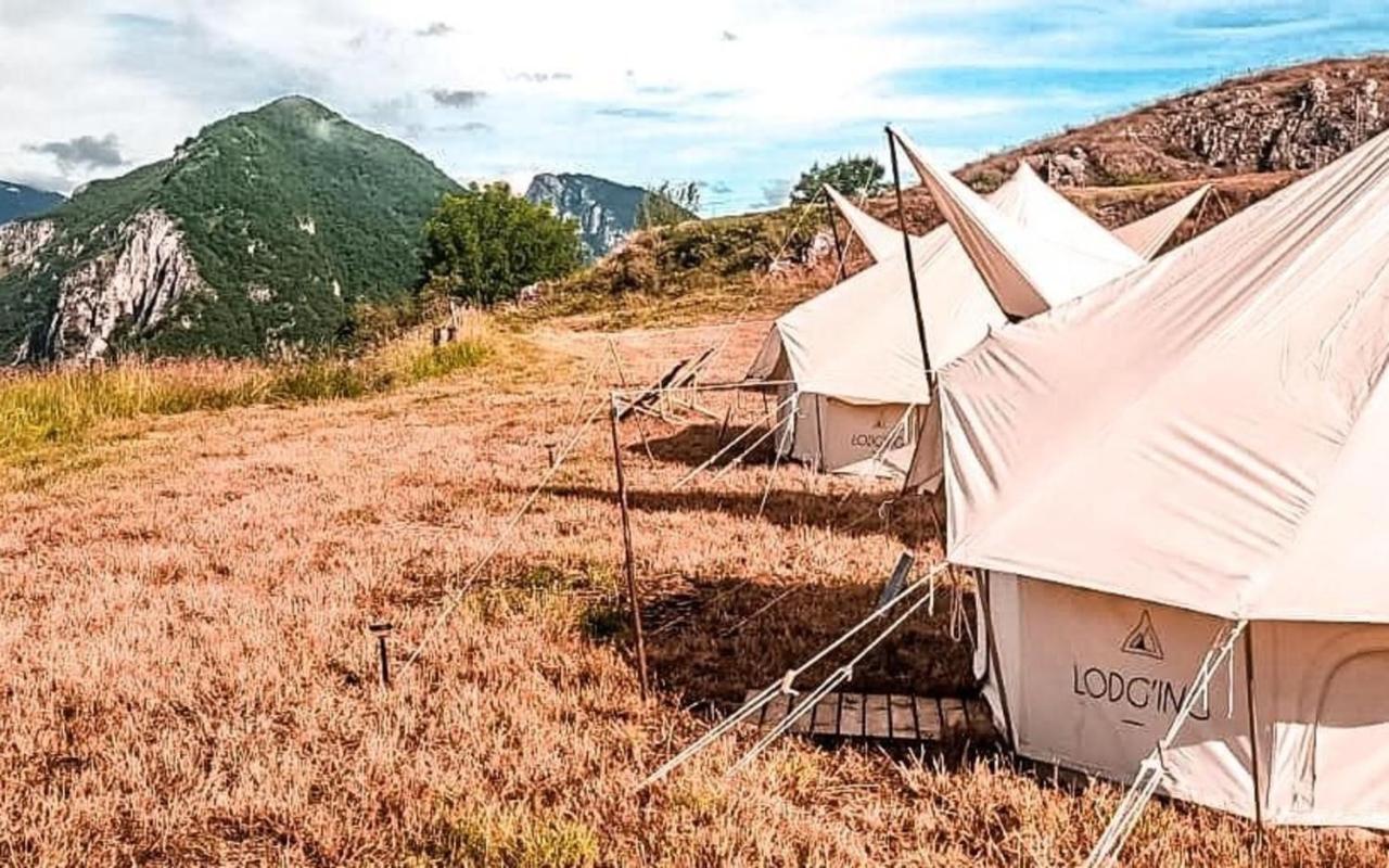 ホテルLodg'Ing Secret Camp Ariege Lordat エクステリア 写真