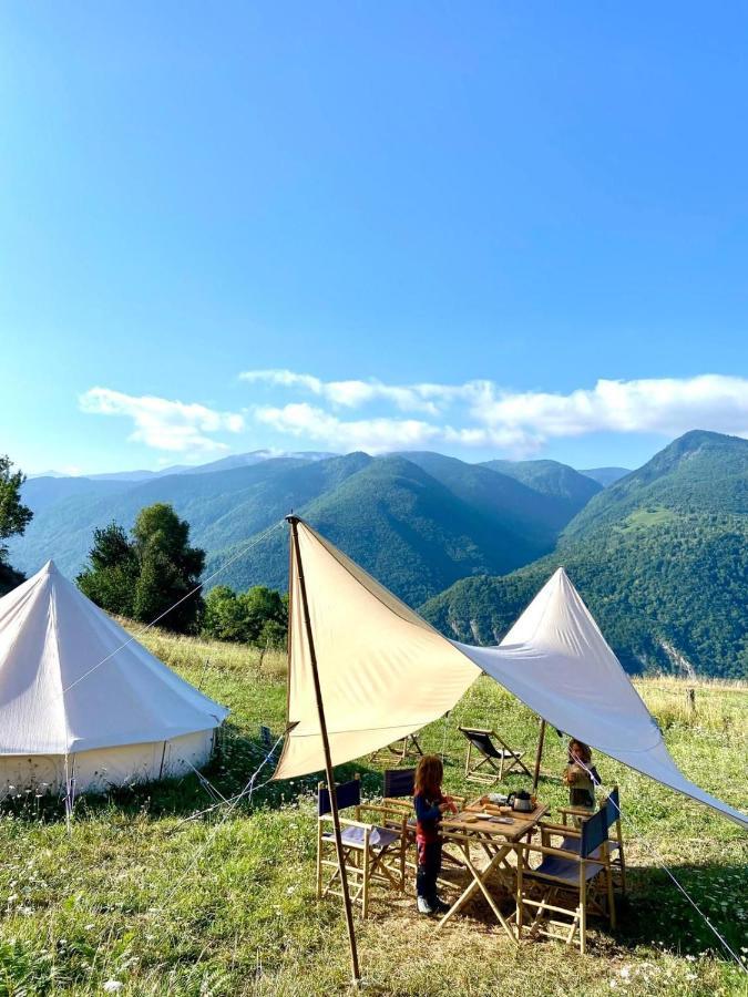 ホテルLodg'Ing Secret Camp Ariege Lordat エクステリア 写真