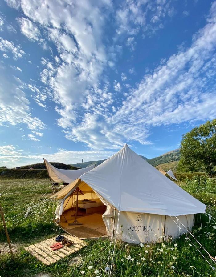 ホテルLodg'Ing Secret Camp Ariege Lordat エクステリア 写真